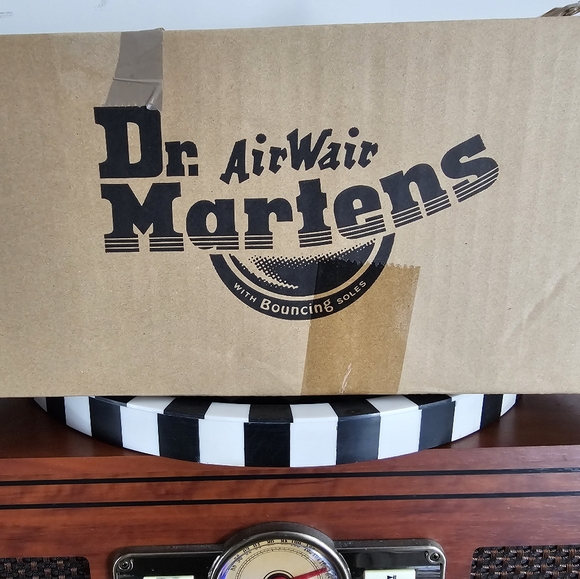 1460 PRIDE Edition Dr. Martens Leather Lace Up Boots Designed by Fuyuki Kanai - Picture 13 of 16